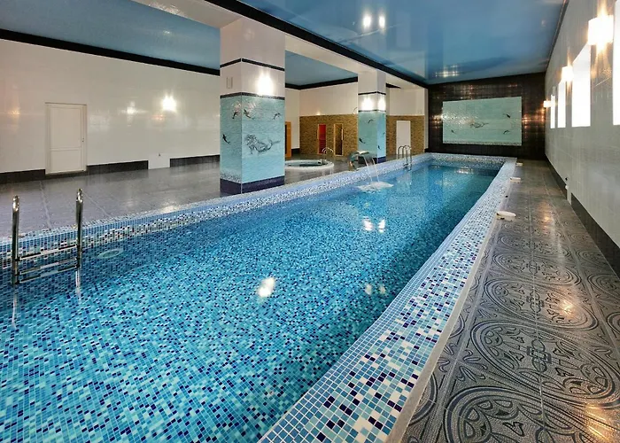 Готель Гранд Алексік Трускавець