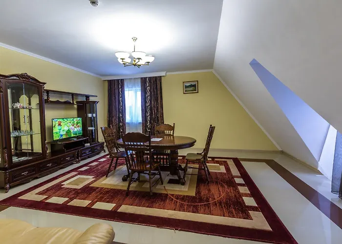 Готель Гранд Алексік Трускавець